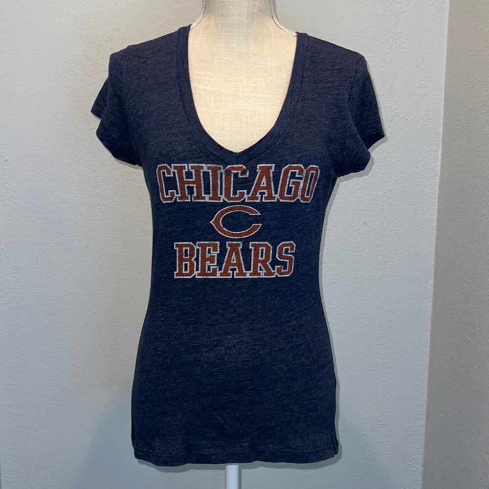 NFL Team Apparel Navy Blue Chicago Bears V-Neck Tee- Size L